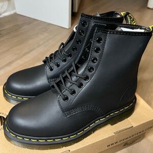 Dr. Martens 1460 - Smooth Leather Lace Up Boots